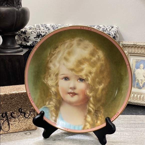 The Hamilton Collection Other - Vintage 1986 “Goldilocks” Plate with Blonde Girl Portrait!